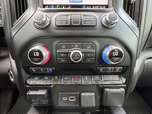 Used 2020 GMC Sierra 1500 AT4 w/ AT4 Premium Package image 27