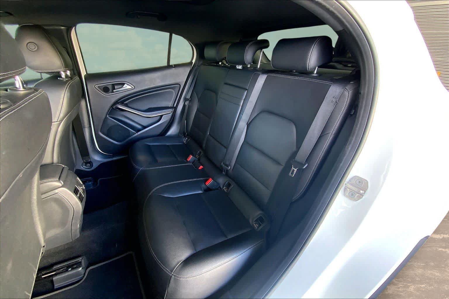 Used 2019 Mercedes-Benz GLA 250 4MATIC image 29
