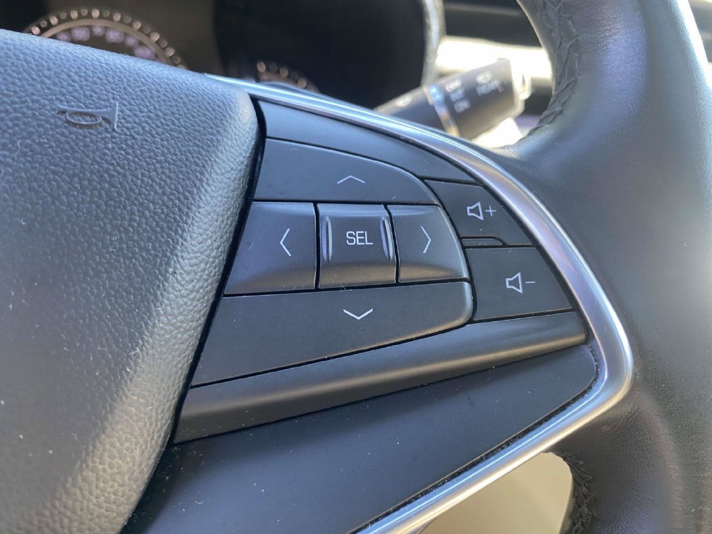 Used 2018 Cadillac XT5 Luxury w/ Driver Awareness Package FWD image 22