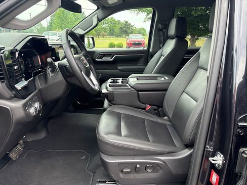 Certified 2026 GMC Sierra 1500 SLT AWD/4WD image 14