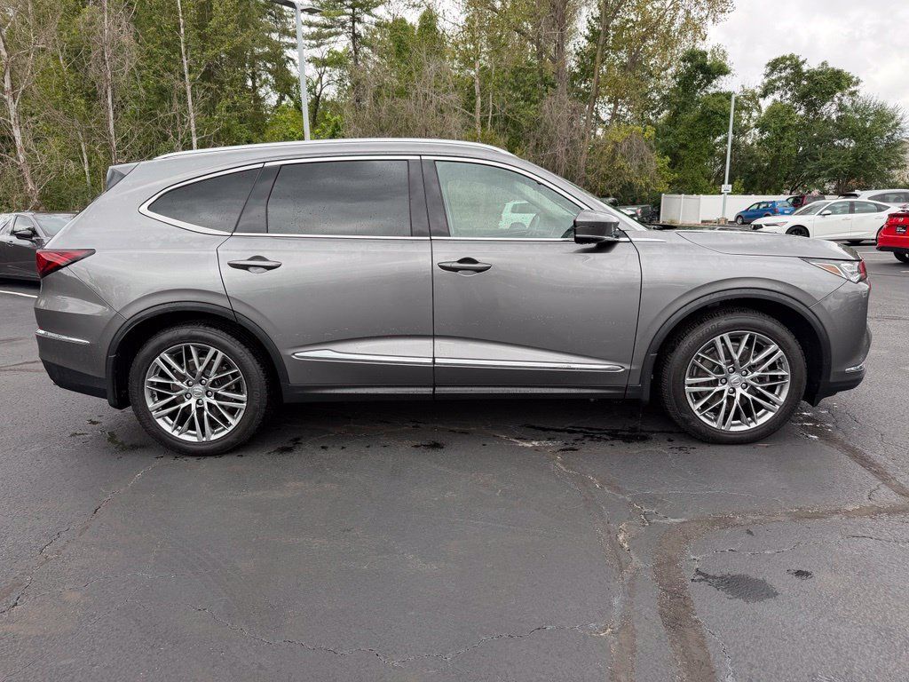 Used 2024 Acura MDX w/ Advance Package AWD/4WD image 5