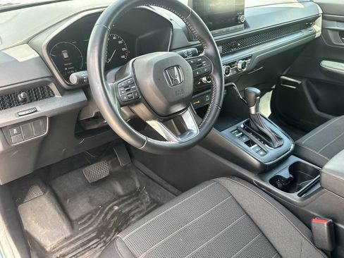 Used 2025 Honda CR-V Sport image 10