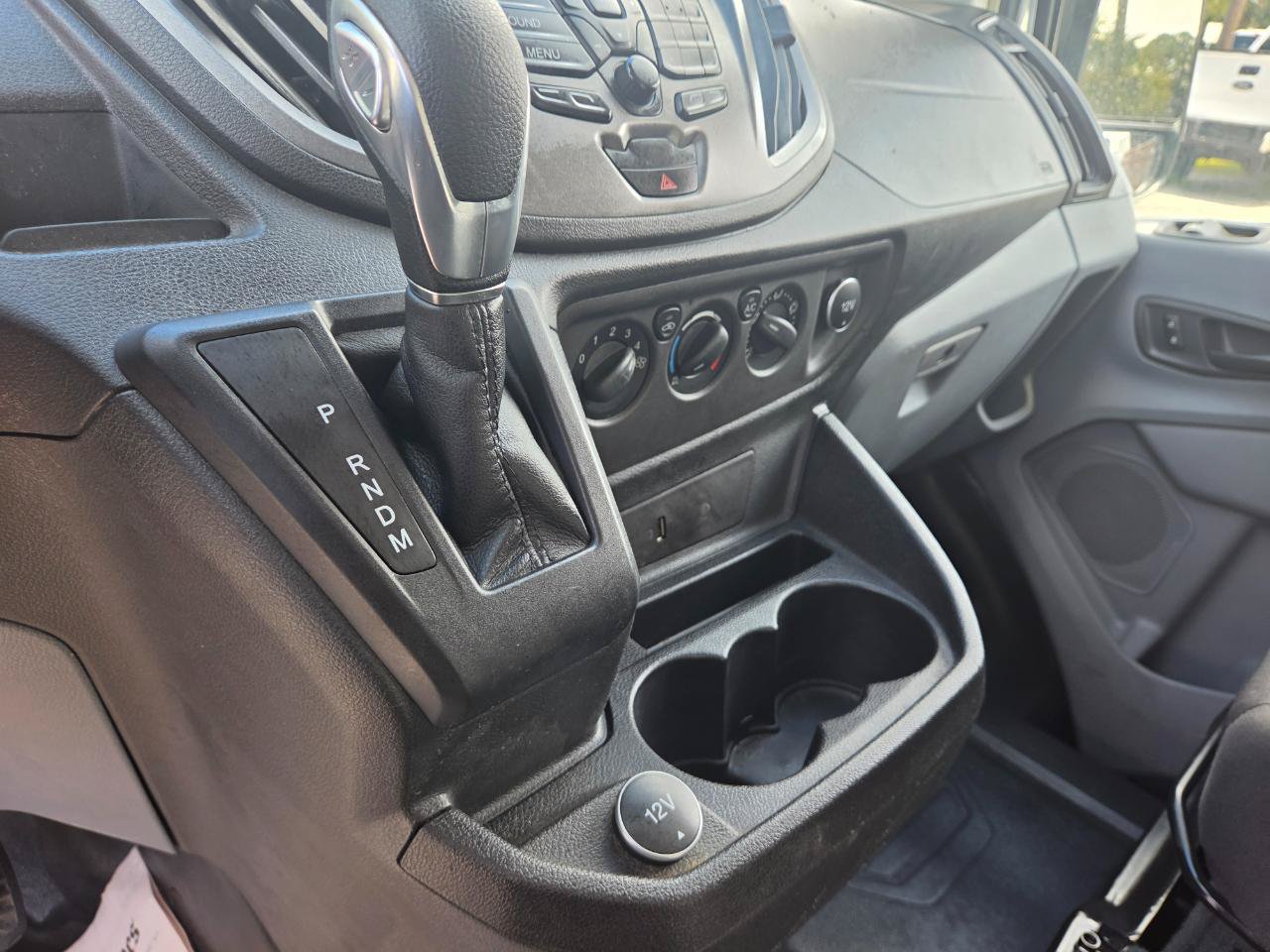Used 2018 Ford Transit 150 130 Low Roof RWD image 16