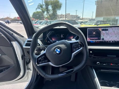 Used 2026 BMW 330i Sedan w/ Convenience Package RWD image 19