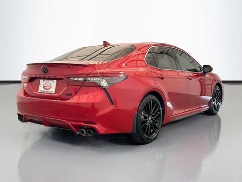 Used 2024 Toyota Camry XSE FWD image 4