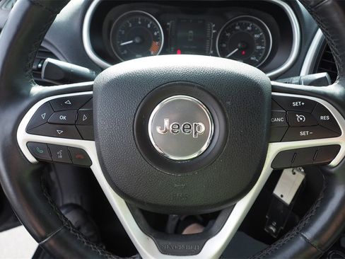 Used 2014 Jeep Cherokee Latitude w/ Cold Weather Group image 26