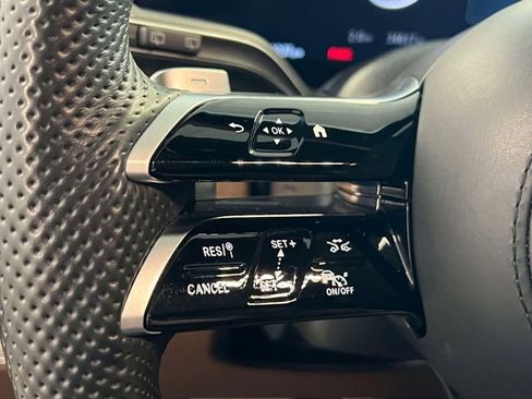 Certified 2024 Mercedes-Benz GLS 450 4MATIC image 22