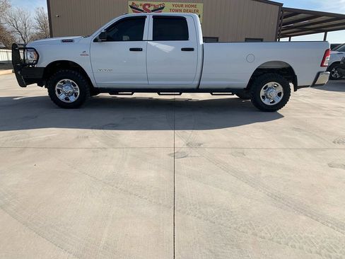 Used 2022 RAM 2500 Tradesman w/ Chrome Appearance Group image 5