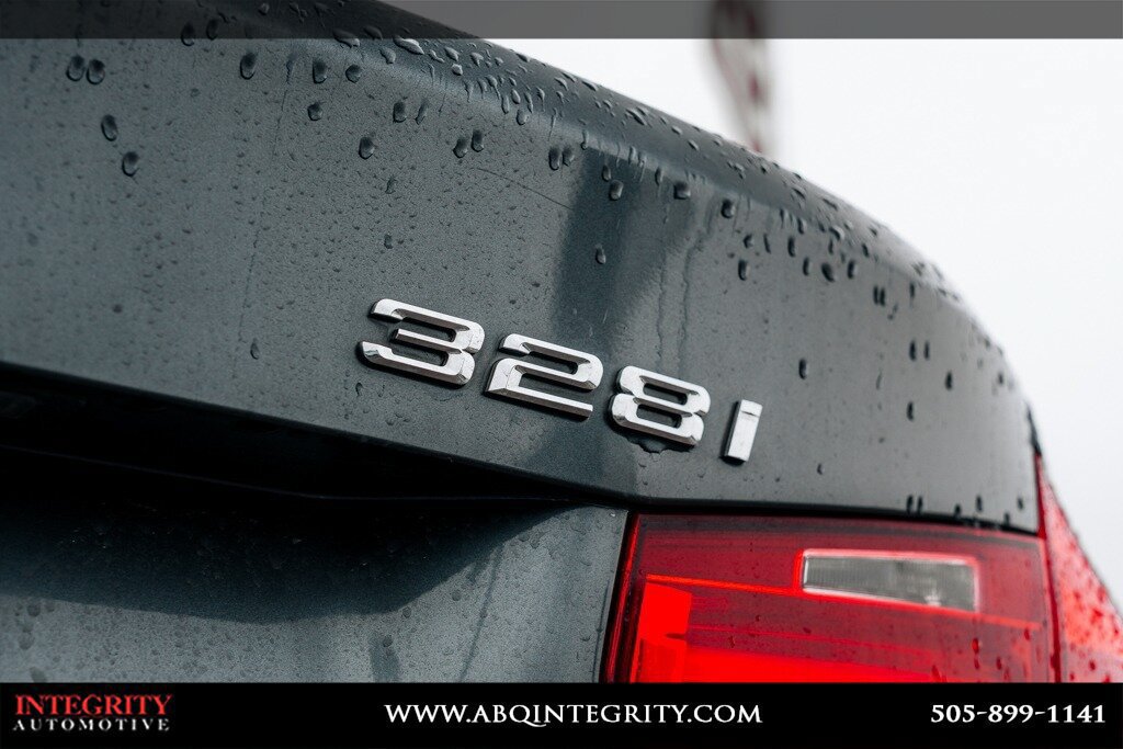 Used 2013 BMW 328i xDrive Sedan AWD/4WD image 14