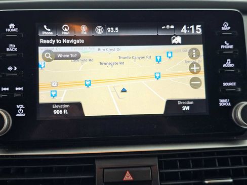 Used 2018 Honda Accord Touring image 24