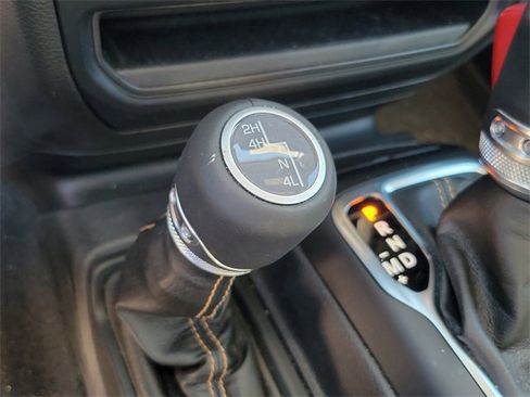 Used 2023 Jeep Gladiator Overland image 31