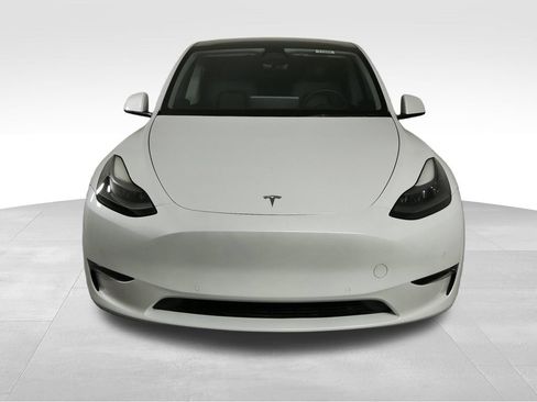 Used 2022 Tesla Model Y Performance AWD/4WD image 3