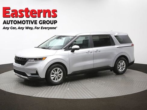 Used 2022 Kia Carnival LX image 56