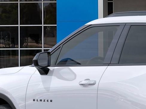 New 2026 Chevrolet Blazer LT w/ Convenience Package FWD image 12