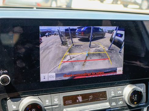 Used 2024 Toyota Grand Highlander FWD image 5