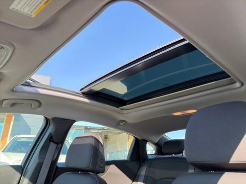 Used 2024 Chevrolet Malibu LT image 42