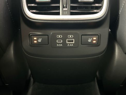 Used 2023 Subaru Outback Touring XT AWD/4WD image 27