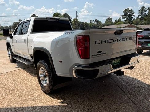 Used 2024 Chevrolet Silverado 3500 LT w/ Convenience Package AWD/4WD image 6