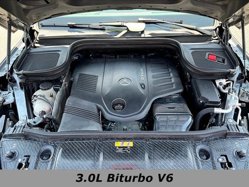 Used 2020 Mercedes-Benz GLS 450 4MATIC image 30