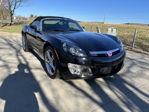Used 2008 Saturn Sky Red Line image 2