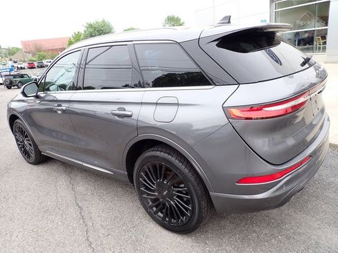 Used 2021 Lincoln Corsair Reserve AWD/4WD image 3