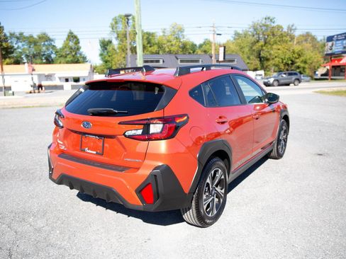 Used 2024 Subaru Crosstrek 2.0i Premium w/ Crosstrek Mirror Package image 3