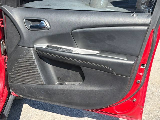 Used 2018 Dodge Journey SE w/ Blacktop Package FWD image 23