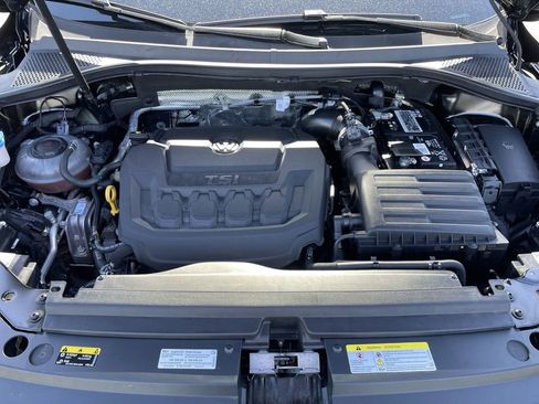 Used 2023 Volkswagen Tiguan SE R-Line FWD image 14