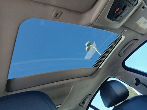 Used 2016 BMW 528i Sedan image 15