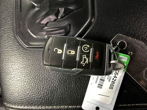 Used 2020 RAM 1500 Laramie image 20