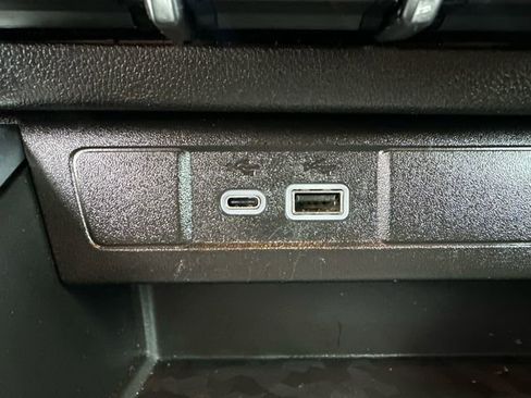 Used 2023 Chevrolet Colorado Z71 w/ Z71 Convenience Package 2 image 37