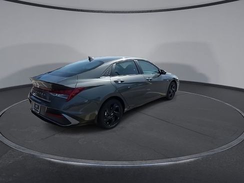 New 2026 Hyundai Elantra SEL Sport Premium FWD image 9
