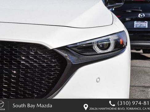 New 2026 MAZDA MAZDA3 Hatchback w/Premium Plus Pkg image 4