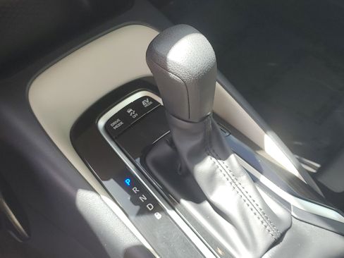 Used 2024 Toyota Corolla LE image 28