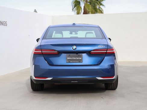 New 2026 BMW 530i w/ Premium Package image 7