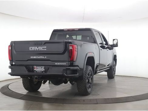 Used 2025 GMC Sierra 2500 Denali Ultimate AWD/4WD image 7