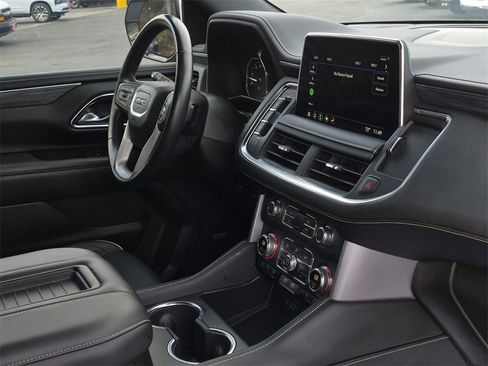 Used 2021 GMC Yukon SLT image 12