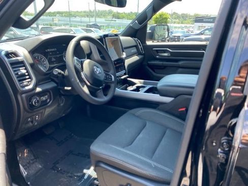 Used 2025 RAM 1500 Big Horn AWD/4WD image 7