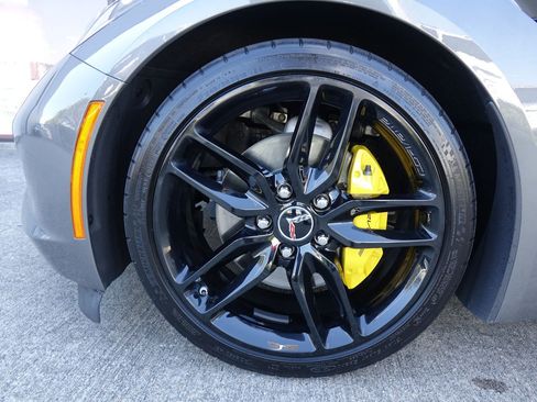 Used 2015 Chevrolet Corvette Stingray Coupe w/ 2LT Preferred Equipment Group RWD image 17