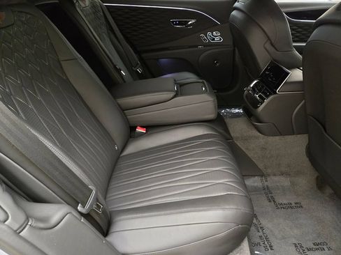 Used 2021 Bentley Flying Spur V8 AWD/4WD image 20