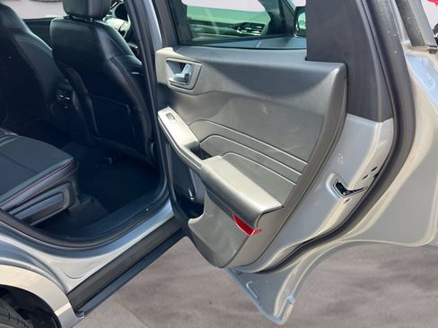 Used 2023 Ford Escape ST-Line Elite AWD/4WD image 17