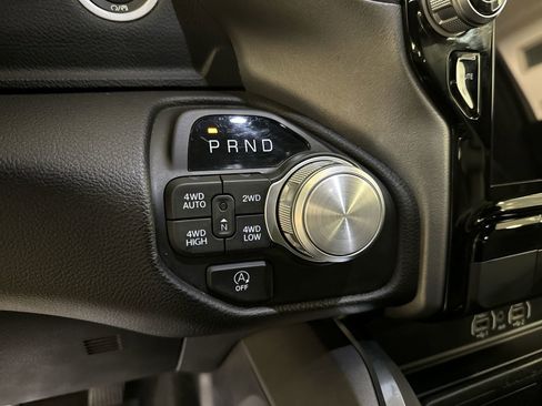 Used 2025 RAM 1500 Laramie image 17