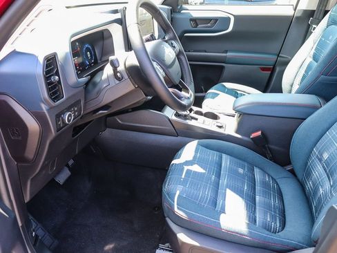 Used 2025 Ford Bronco Sport Heritage w/ Convenience Package image 18