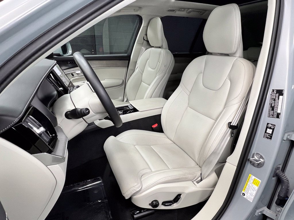 Used 2026 Volvo XC90 T8 Ultra w/ Protection Package Premier AWD/4WD image 7