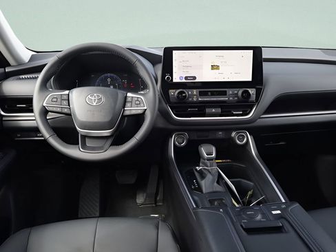 New 2026 Toyota Grand Highlander AWD image 9