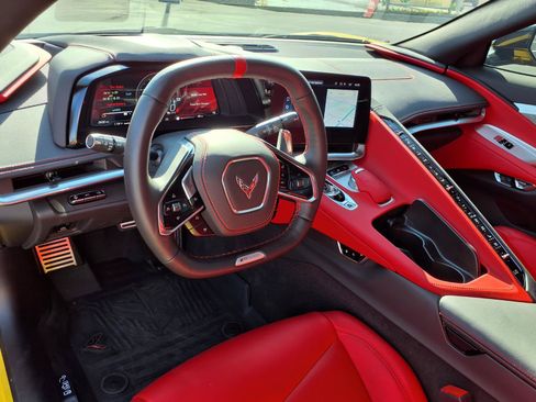Used 2025 Chevrolet Corvette E-Ray w/ ZER Performance Package AWD/4WD image 5