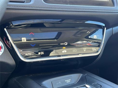 Used 2019 Honda HR-V EX image 33