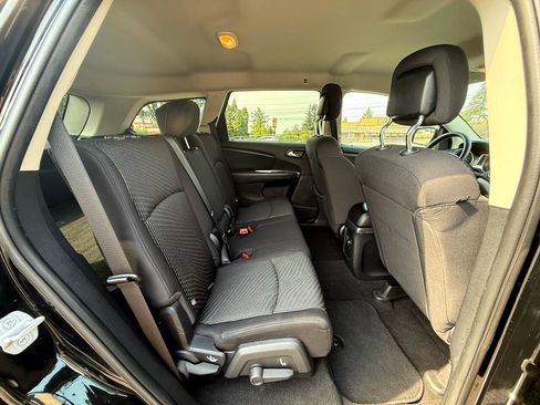 Used 2014 Dodge Journey SXT image 15
