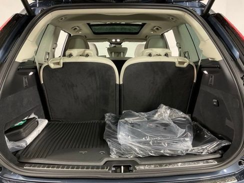 New 2026 Volvo XC90 B6 Ultra w/ Protection Package Premier image 40