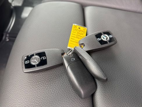 Used 2024 Mercedes-Benz eSprinter 170 Cargo image 29